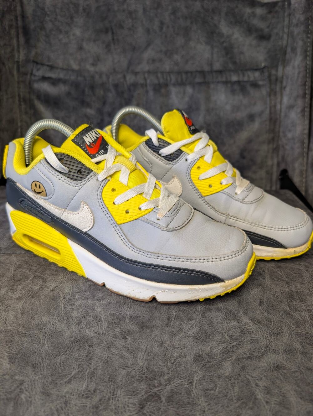 Nike Kids Shoes, Go The Extra Smile Nike Air Max 90 LTR Sneakers, Sz 6.5Y